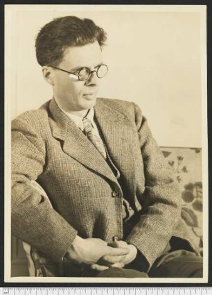 Porträtaufnahme Aldous Huxley