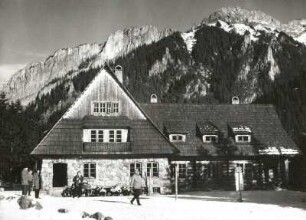 Tatry Wysokie (Hohe Tatra/Polen). Berghütte im Kościelisko-Tal