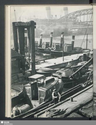 Schuten im Hamburger Hafen