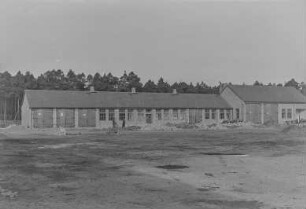 MTS Mücka + Lehrlingswerkstatt : Mücka. Gebäude der Lehrlingsausbildung der Kreisbetriebe für Landtechnik, Maschinen-Traktoren-Station (MTS)