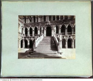 VeniseFrontalansicht der Scala dei Giganti (Venedig, Palazzo Ducale) - Rotes Album VI (Venedig)
