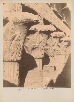 Tempel des Khnum, Esna: Kapitelle und Gebälk