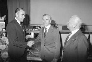 29. Deutsche Therapiewoche mit Heilmittelmesse. Verleihung der Ernst-von-Bergmann-Plakette an Prof. Dr. Kurt Spohn und Prof. Dr. Erich Zeh