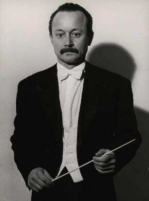 Silvio Bombardelli Intendant der Städt. Oper, Dirigent am 2.2.57 in der Hochschule für Musik