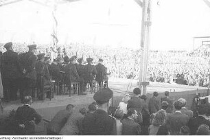 Dresden, Heinz-Steyer-Stadion. Auftritt des Alexandrow Ensemble der sowjetischen Armee, 9. September 1948