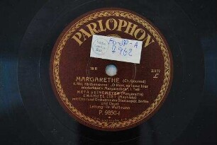Margarethe : 4. Akt, Kirchenszene: "O Herr, so lasse hier niederknie'n Margarethen", I. Teil; "Wenn erscheint der Tag des Herrn", II: Teil / (Ch. Gounod)