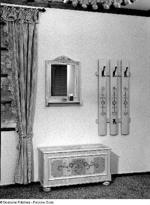 Flurgarderobe im Bauernmöbelstil