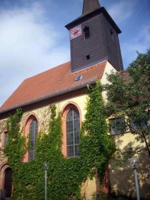 Langhaus von Süden mit Dachreiter