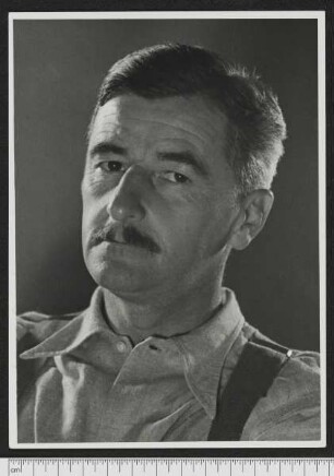 Porträtaufnahme William Faulkner