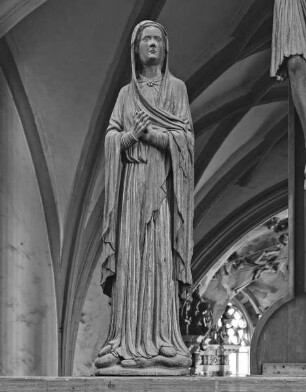 Triumphkreuzgruppe — Maria