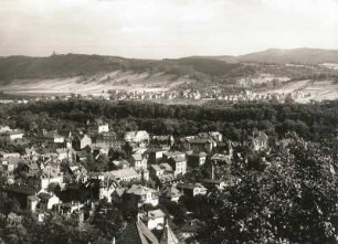 Rudolstadt, Stadtansicht : Rudolstadt. Stadtteilansicht. Blick über neueren Stadtteil und Saaletal nach Süden