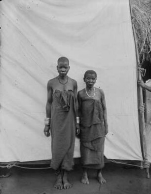 Frauen der Yao (Deutsch-Ostafrikaexpedition 1906-1907)