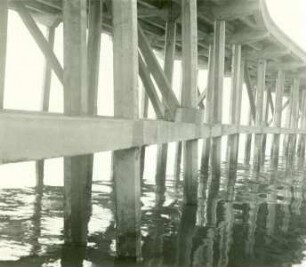 Eisenbeton-Landungsbrücke Colonia, Uruguay, 1928