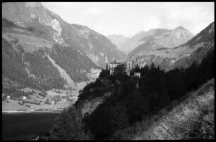 Matrei: Osttirol, Burg Weißenstein mit Tauerntal
