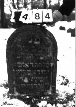 Grabstein 484