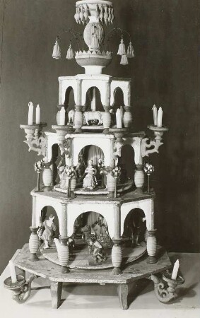 Weihnachtspyramide (3-stöckig)