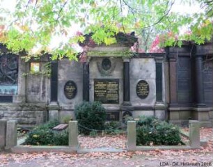 Grabmal Langenbucher; Berlin, Friedrichshain-Kreuzberg