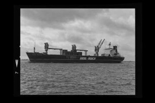 Blue Master (1971), Frachtschiff, Macs Maritime Carrier Shipping GmbH & Co., Hamburg, Singapore, Bau-Nr. 294