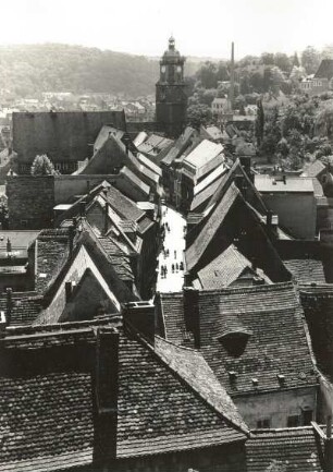 Meißen. Blick vom Burgberg über die Burgstraße nach Süden zur Frauenkirche