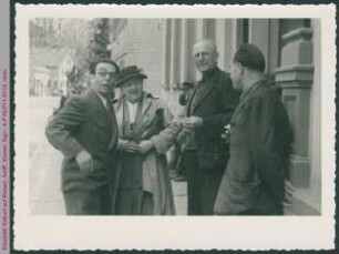 Elisabeth Selbert auf Reisen