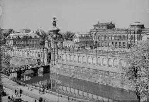 Dresden, Zwinger, Wallbrücke
