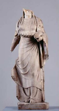 Archaistische Statuette, Typus Münchner Tyche