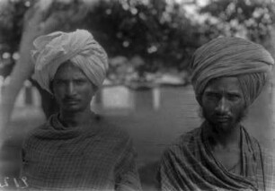 Kurmi Männer (Deutsche Indien-Expedition 1926/1929 - 6. Nordindien)
