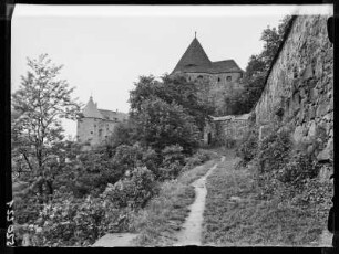 Bautzen, an der Mauer der Ortensburg [Anm. eigentlich Ortenburg]