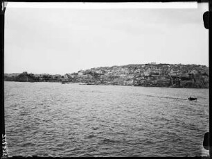 Phaleron, Einfahrt