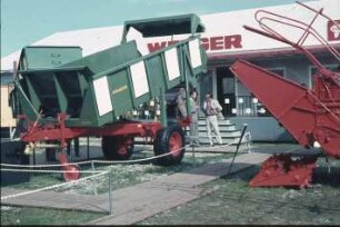 Fotografie: Transportgerät, Einachsanhänger, Abschiebewagen