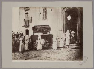 Neapel: Leichenzug der Congregazione di San Francesco