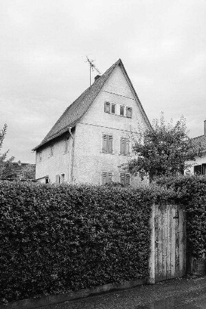 Wohnhaus; Friedrichsdorf, Schäferstraße 24