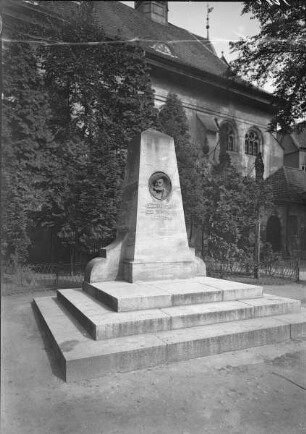 Denkmal für Herzog Ernst den Bekenner