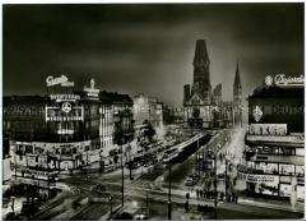 Der Kurfürstendamm mit Blick auf die Kaiser-Wilhelm-Gedächtniskirche bei Nacht