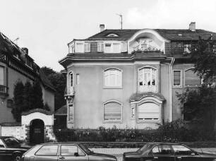 Frankfurt, Holbeinstraße 12