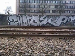 SHarE SKiP TargA" 8BiT