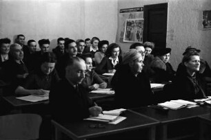 Bukarest: Deutsches Wissenschaftliches Institut, Schüler