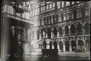 Venedig. Innenhof des Palazzo Ducale mit der Scala dei Giganti