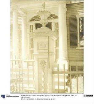 Salem, 142, Federal Street, Cook-Oliver House, Zaunpfosten