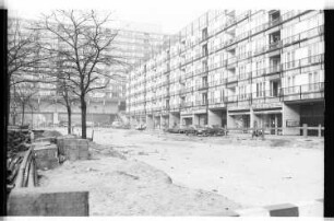Kleinbildnegative: Straßenarbeiten, Pallasstraße, 1982