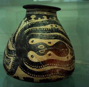 Alabastron aus Knossos : Iraklion. Archäologisches Museum. Alabastron aus Knossos, Höhe 17,9 cm, um 1450 v. Chr