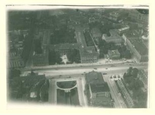 Luftaufnahme: Unter den Linden und Universität