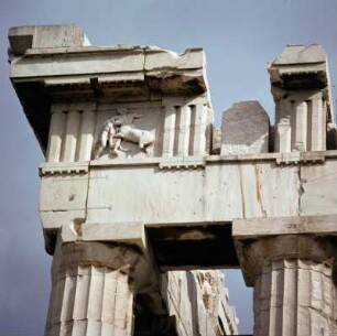 Athen, Akropolis, Parthenon, Südseite, Metope mit Lapith und Kentaur