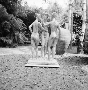 Plastik "Die drei Grazien" von Bildhauer Carl Egler