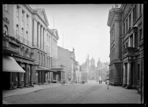 Schwerin. Schlossstraße mit Blick zum Schloss