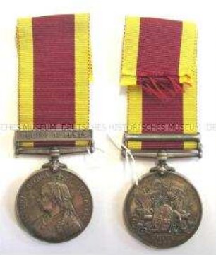 China-Medaille (China Medal) mit Bandspange Relief of Pekin