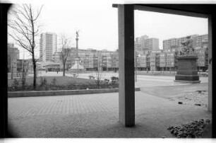 Kleinbildnegativ: Mehringplatz, 1976