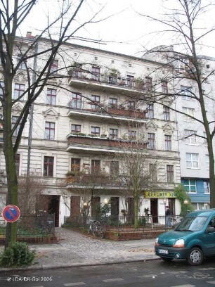 Mietshaus & Vorgarten & Laden; Berlin, Charlottenburg-Wilmersdorf