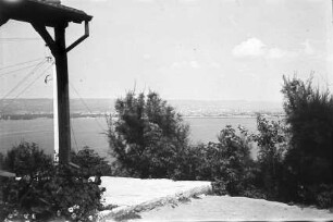 [Cap] Galata: Blick über die Bucht von Varna, vom Leuchtturm