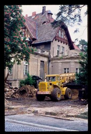 Leichner-Villa 4.6.76.